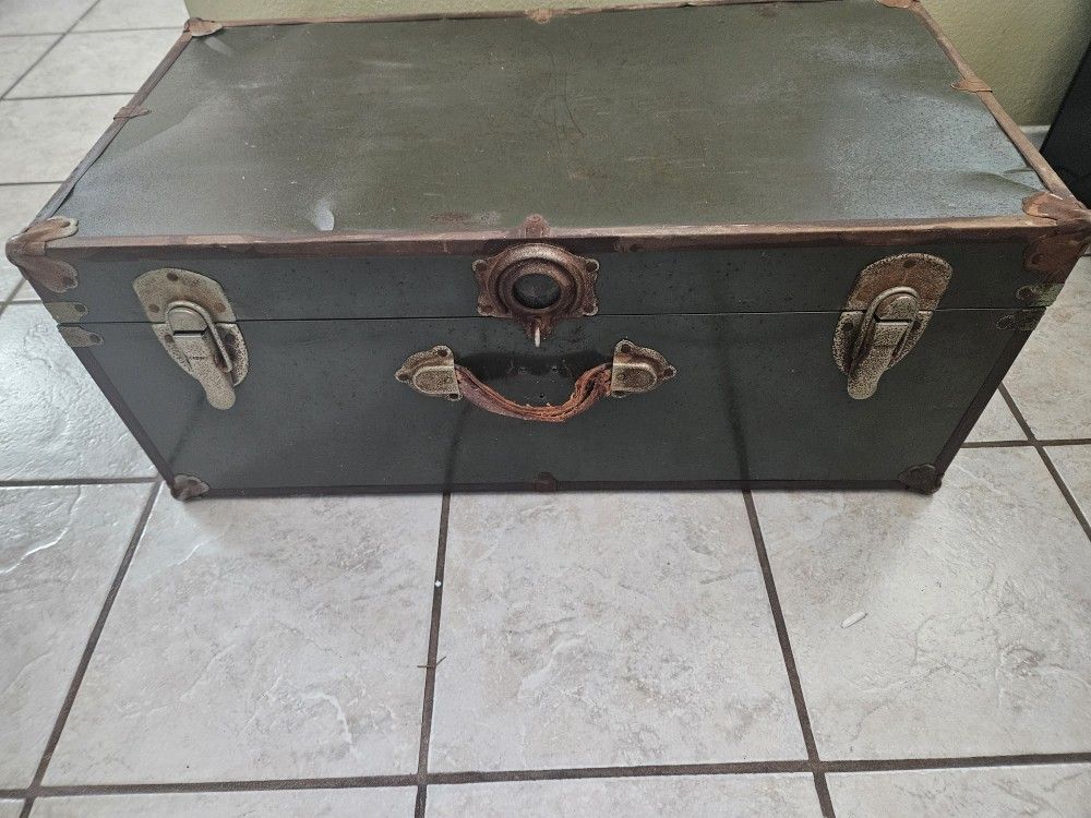 Vintage Antique Early 1900's Olive Green Metal Steamer Trunk
