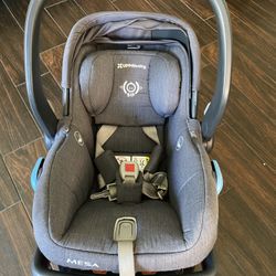 Uppababy Mesa Car Seat With Base