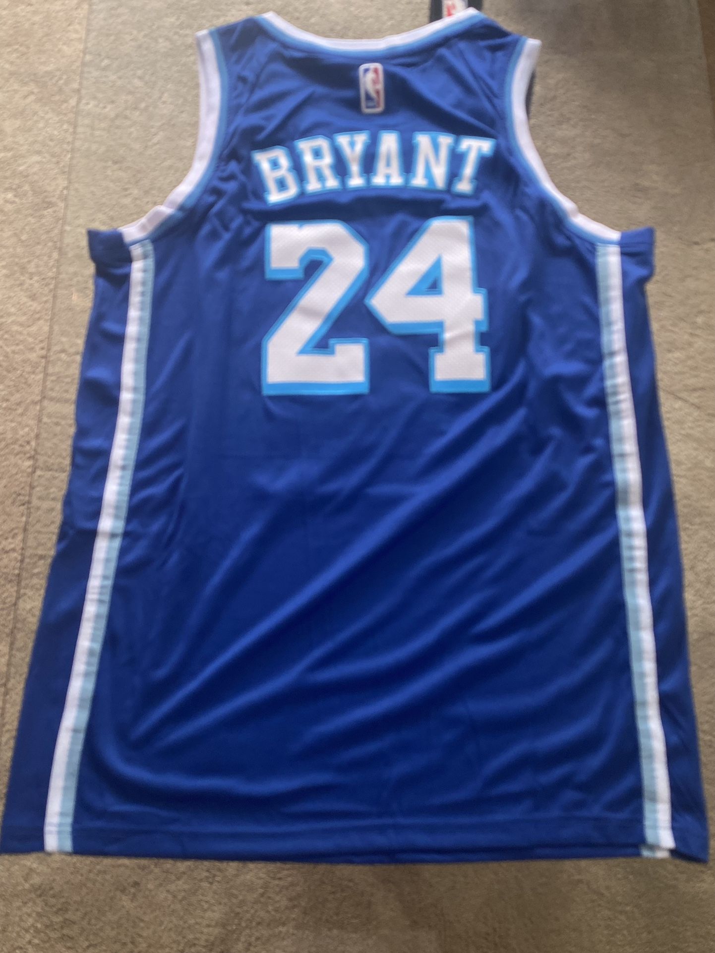 Kobe Bryant Crenshaw Jersey XL New for Sale in Los Angeles, CA