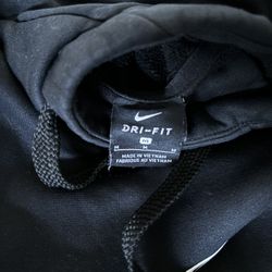 Black Sweatshirt/sudadera Negra 