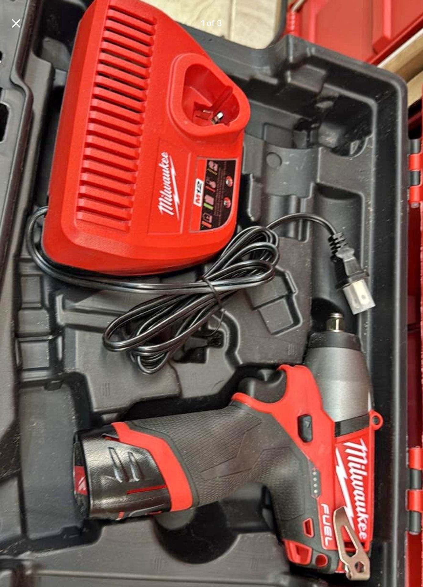 Milwaukee M12 Fuel 3/8 Impact With Battery And Charger