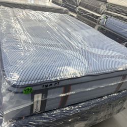 FULL SIZE SEALY POSTUREPEDIC PRO (FIRM) PILLOW TOP MATTRESS & BOX SPRING BED SET