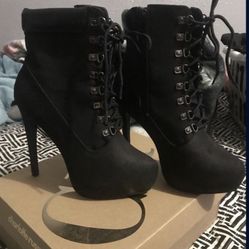 Women’s Heels Size 7 And 8