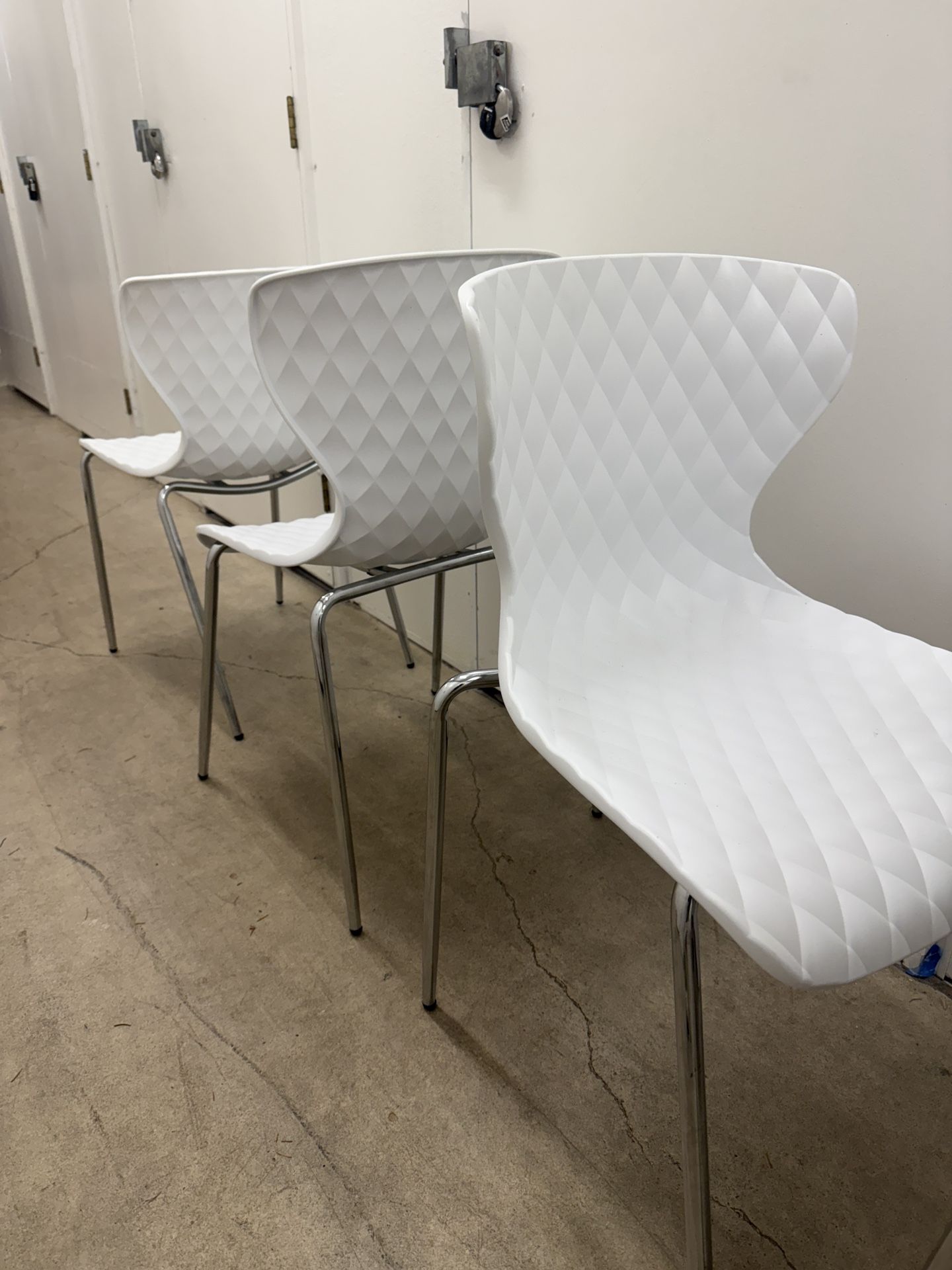 White Plastic Chairs (5) & (5) White Desks 