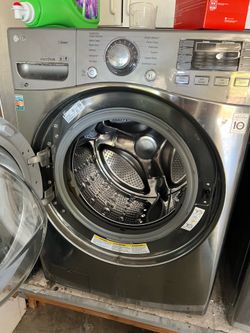 LG Front Load Washer & Gas Dryer Set – Works Great