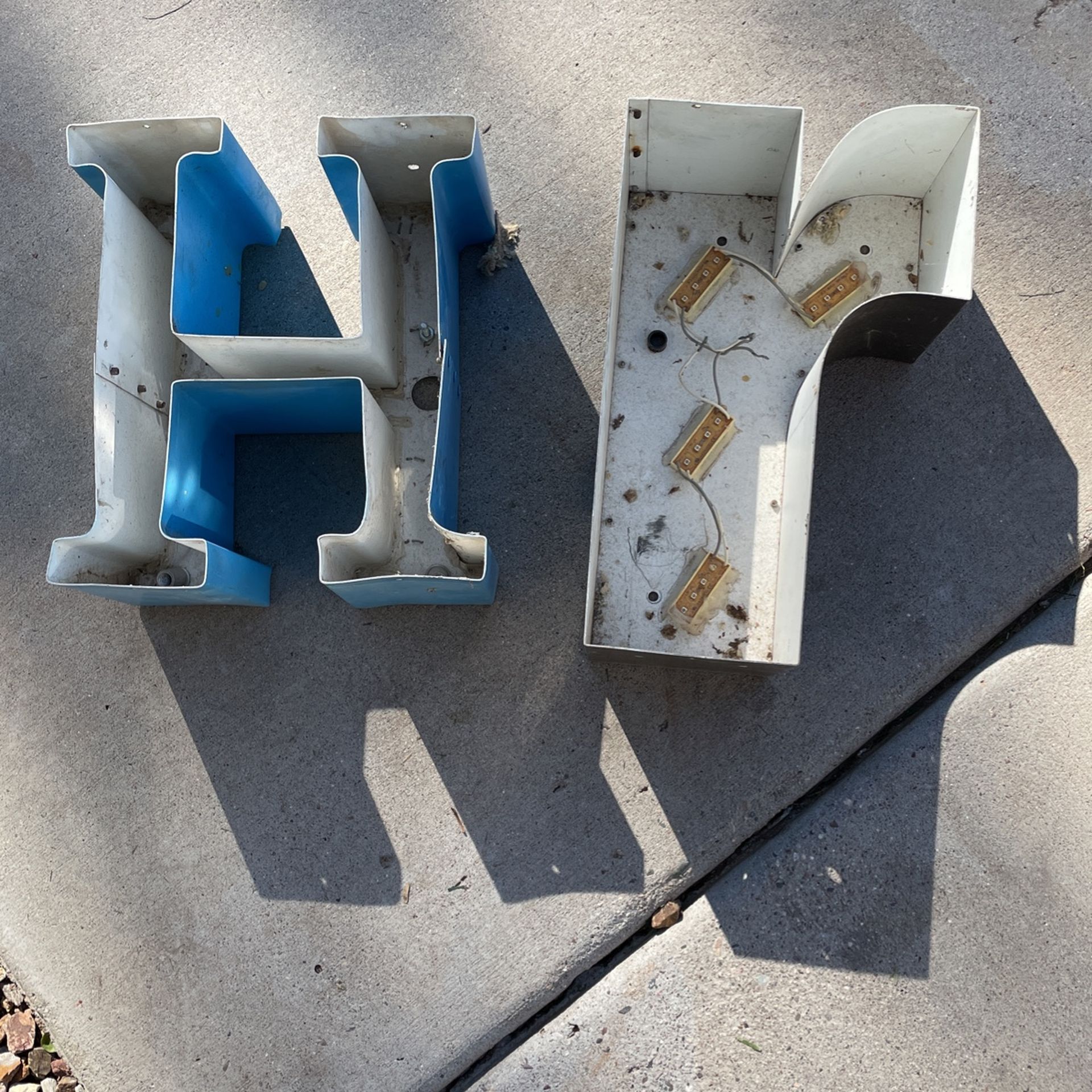 Metal Letters