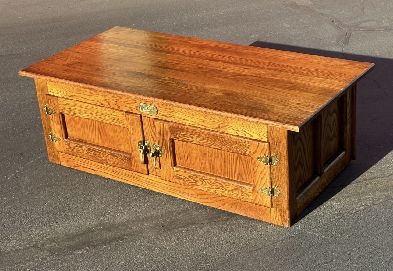 Vintage White clad Coffee Table