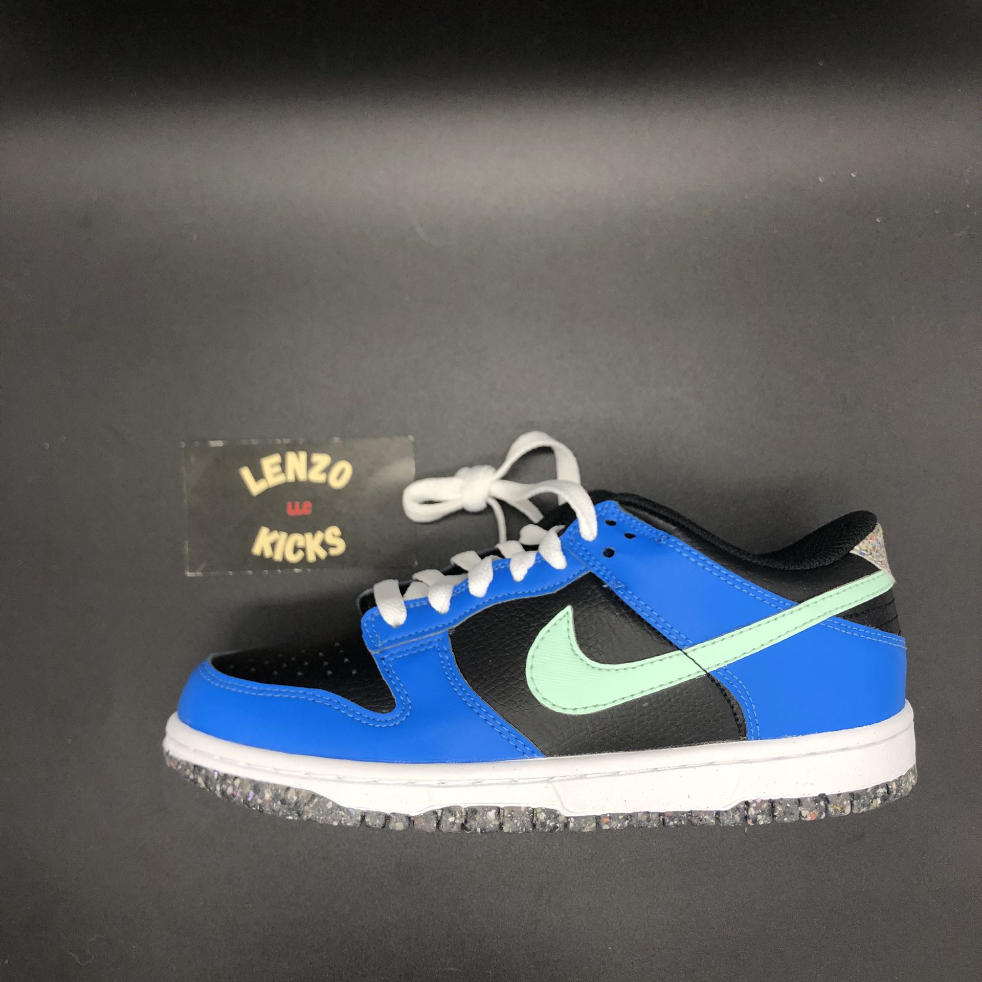 Nike Dunk Low SE “Mint Photo Blue” GS Size 5y = 6.5 Women