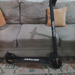 GoTrax Electric Scooter – Like New – Barely Used
