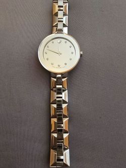 Sapphire 28mm Silver Diamond Dial Stainless Steel Women's Watch