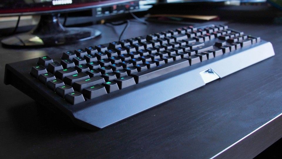 Razer BlackWidow Chroma V2: Esports Gaming Keyboard
