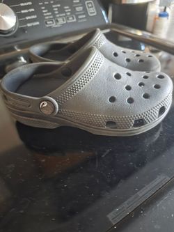 Boys crocs