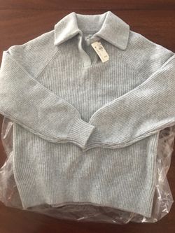 Aerie Women’s Pullover Sweater