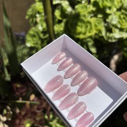 Press On Nails 