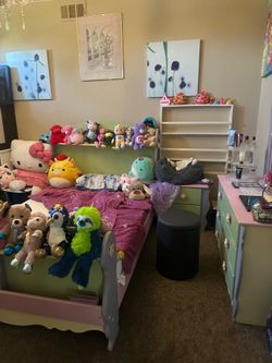 Girl bedroom set