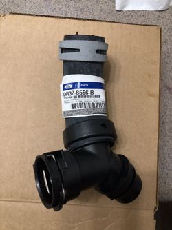 Mustang gt New t connector coolant T hose
