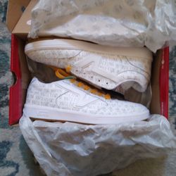 IT Vans House Of Terror