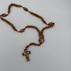 Rosario De Hilo Rojo 