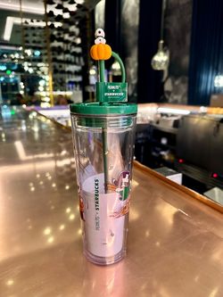 Starbucks x Peanuts Cup Tumbler snoopy