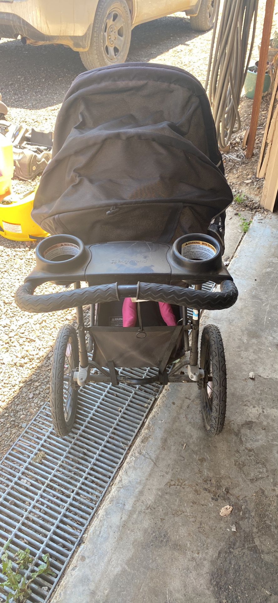 FENDI Stroller for Sale in Jamul, CA - OfferUp