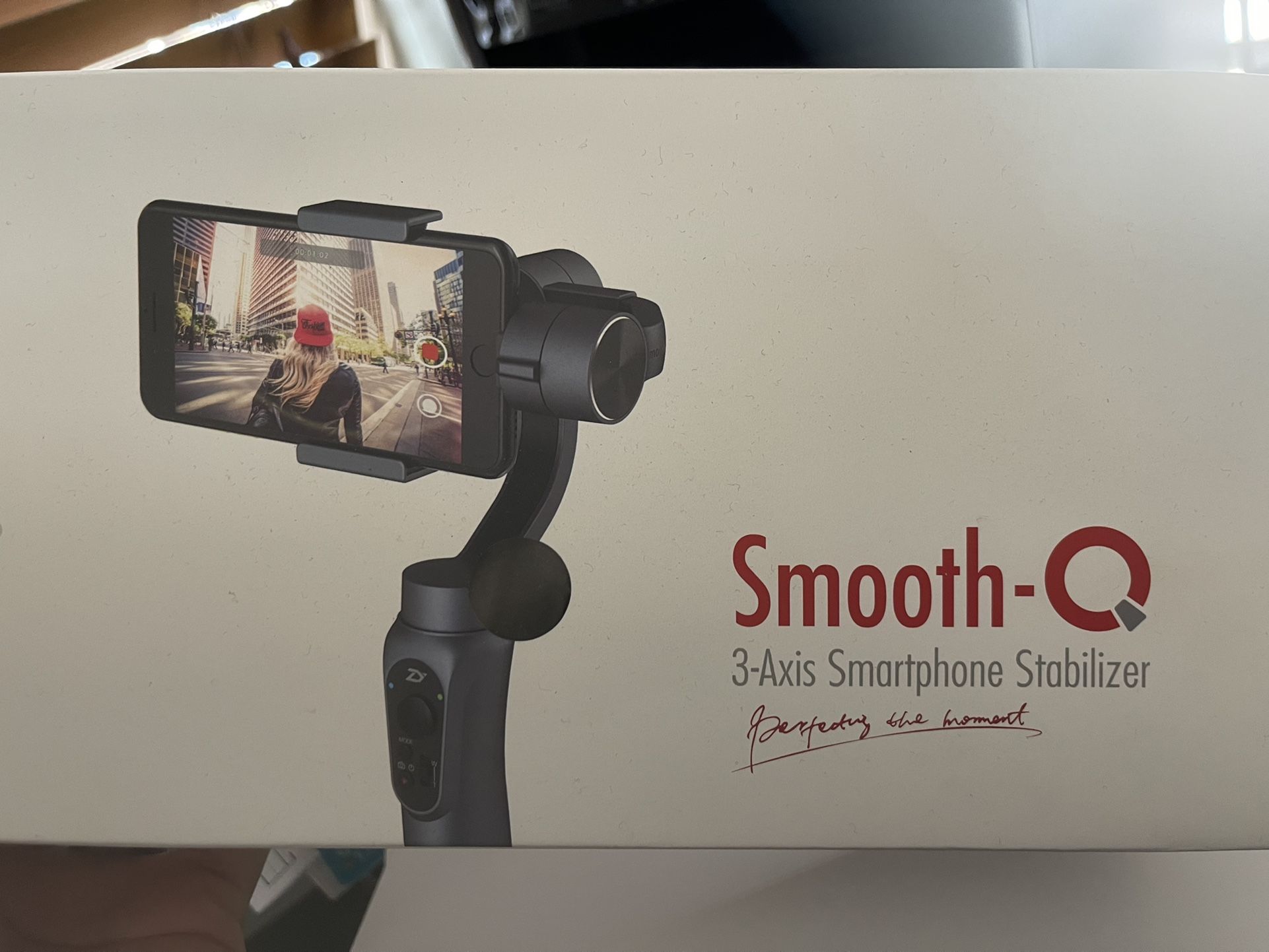 Zhiyun Smooth-Q Smarthphone Stabilizer