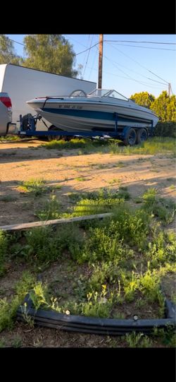 Boat trailer