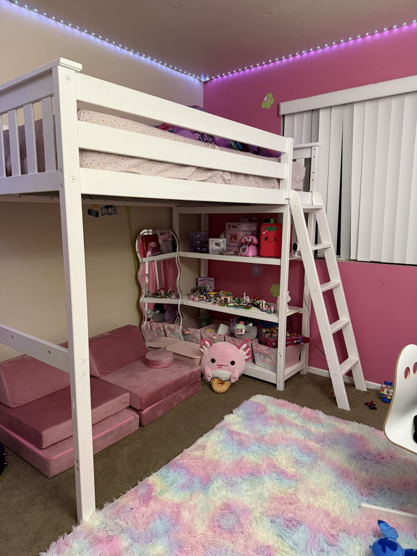 Kids Loft Twin Bed – Excellent Condition