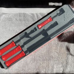 Snap-On Striking Pry-bar Set 4 Piece (SPBS704AR) BRAND NEW!!