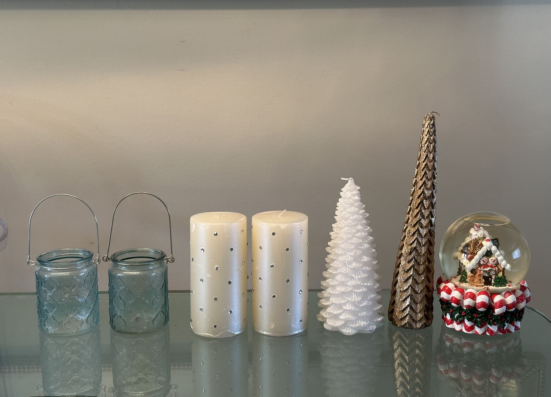 New Holiday Christmas, decorations, Musical gingerbread snow, globe, Christmas tree, candles, jeweled glass hanging candle jars