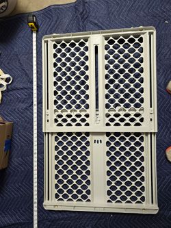 Baby/dog/pet gate