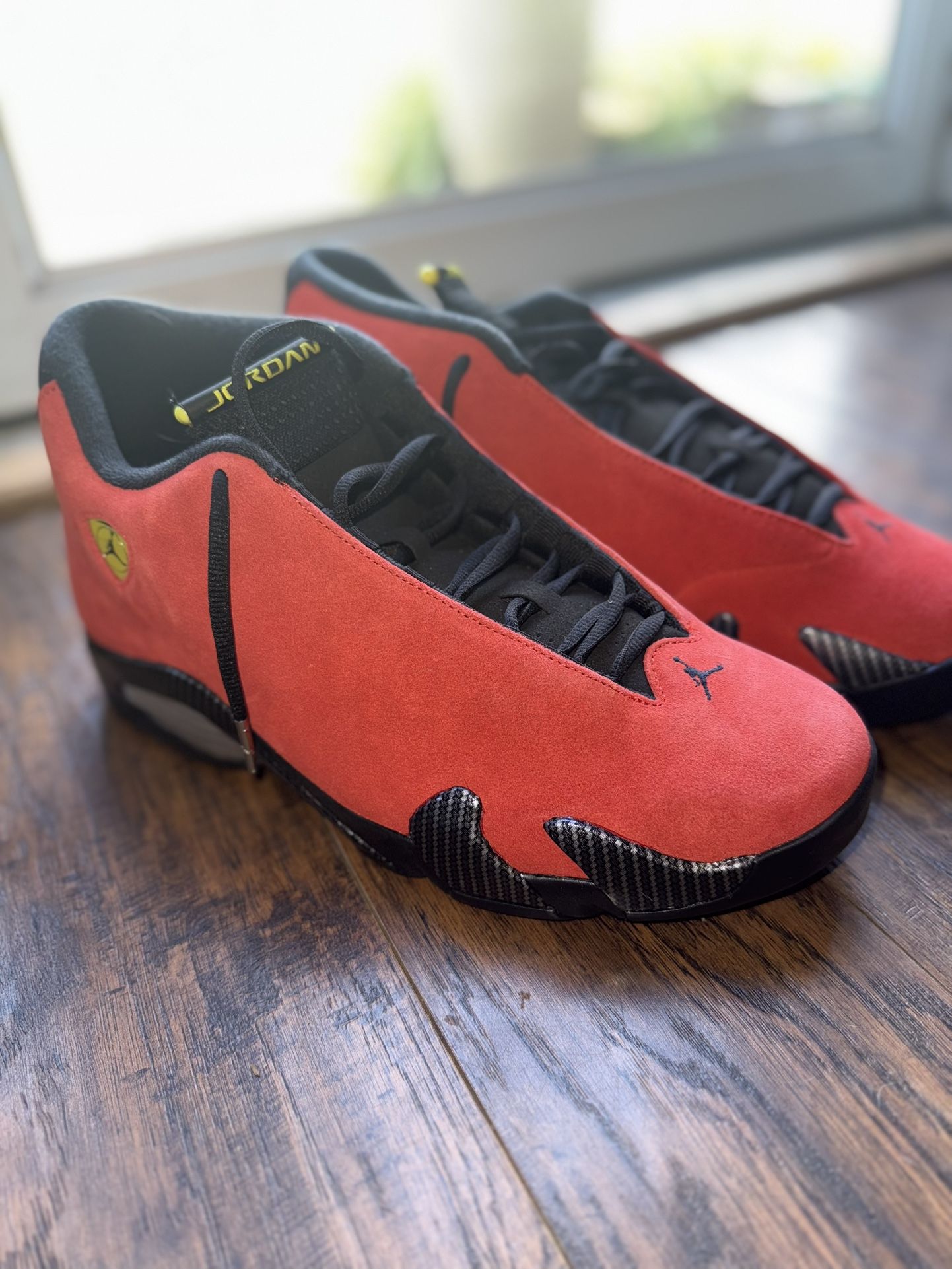 Jordan Retro 14 Ferrari