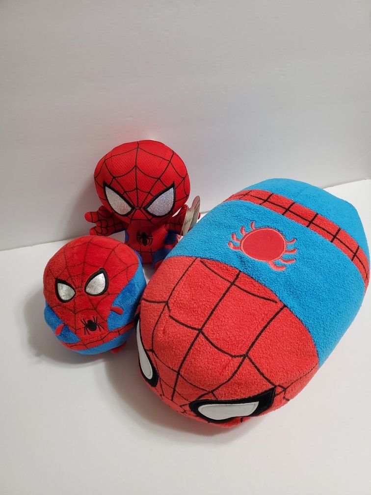 Spiderman Plushie Set