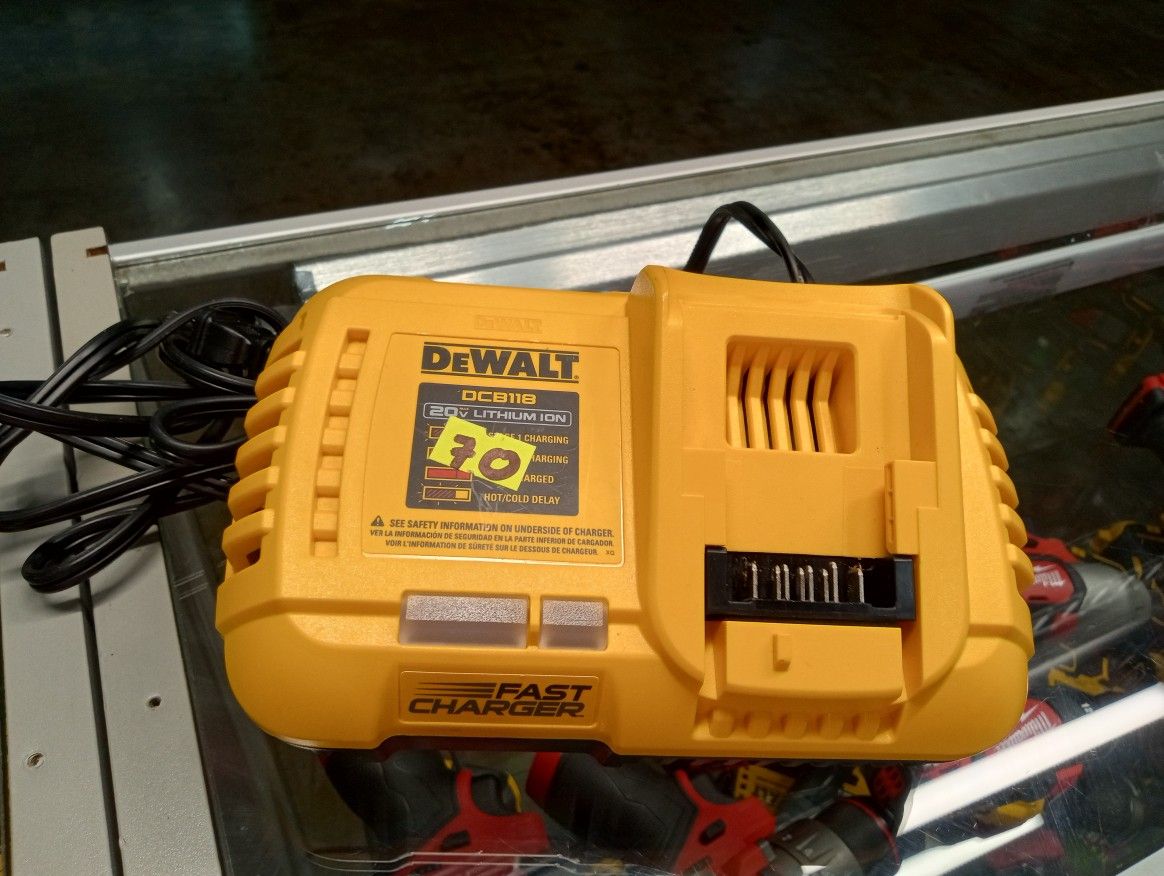 DeWalt New Rapid Charger 