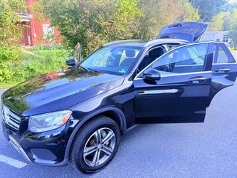 2017 Mercedes-Benz GLC 300