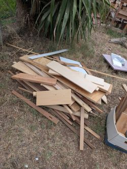 Assorted Wood Scraps & Hardwood Offcuts – Great for Crafts, Woodworking & Firewood