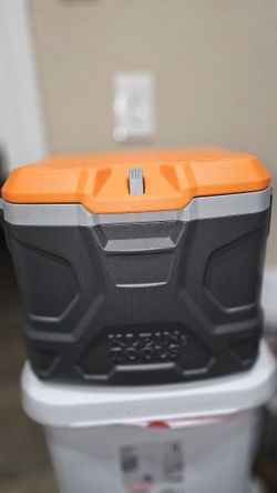 Klein Ice Chest/cooler