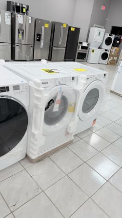 WHIRLPOOL FRONT LOAD WASHER AND DRYER