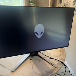Alienware aw2721d 27" gaming monitor