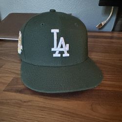 LA Dodgers Fitted Hat Size 7