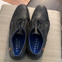 Men's shoes size 10.5 M