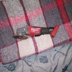 Milwaukee M18 Grinder 