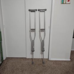 Crutches  - Adjustable Size 5'2" To 5'10"