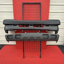 2003 - 2006 Chevy Silverado Front Bumper New
