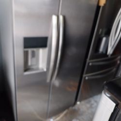 Frigidaire Counter Depth Side By Side Stainless Steel Refrigerator 