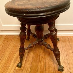 Stool-Iron Claw Feet