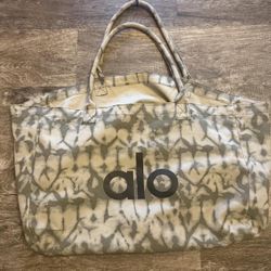 ALO YOGA BAGS