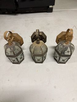 Outdoor Wall Sconces