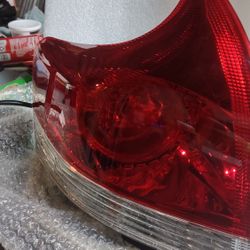 Tail Light  Left On Body Style Fits 2009-2012 Toyota Venza