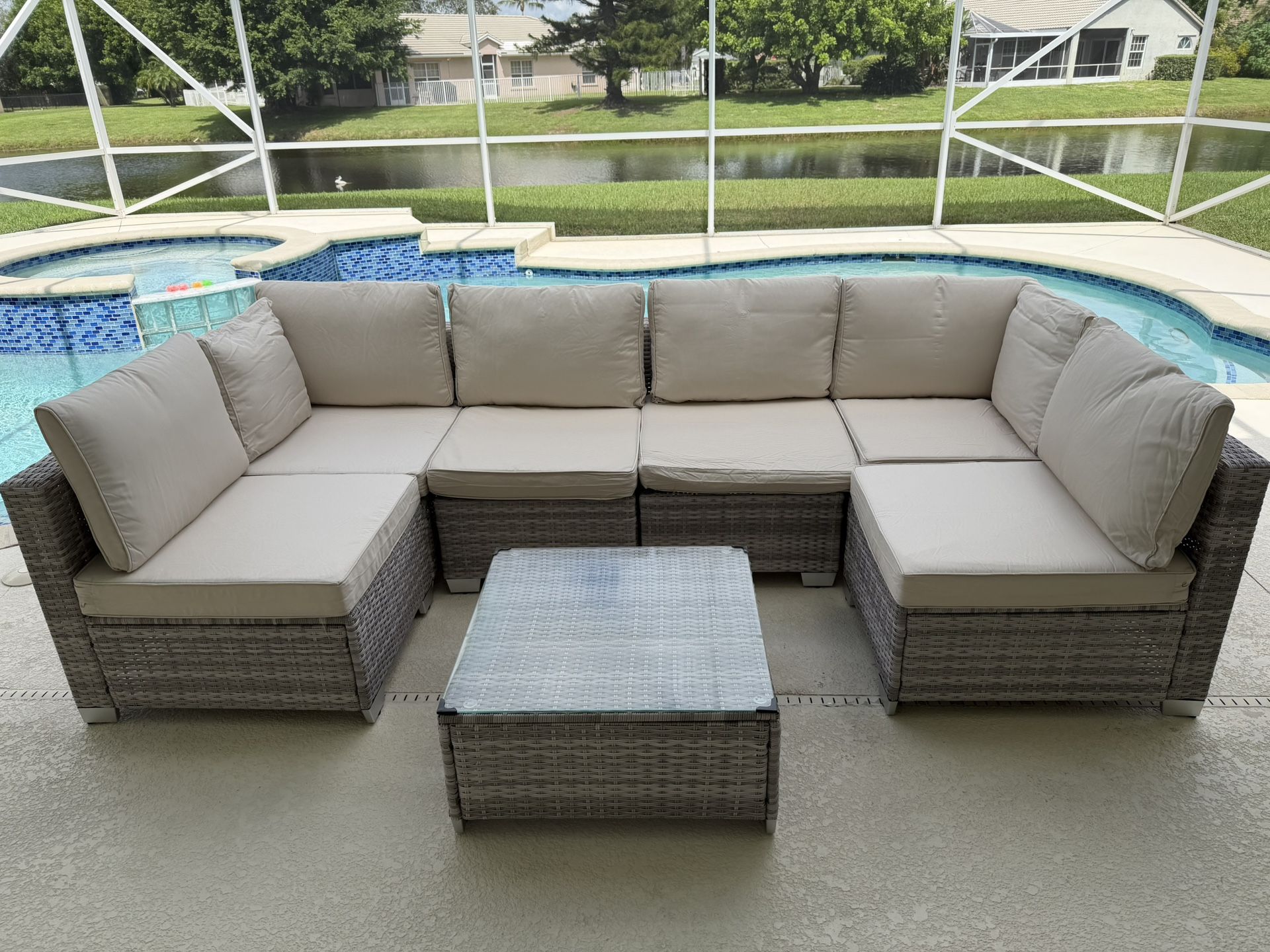 BRAND NEW 7 Piece Outdoor Modular Patio Furniture Set