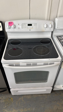 GE 30” Electric Range – Glass Top, Self Clean, White